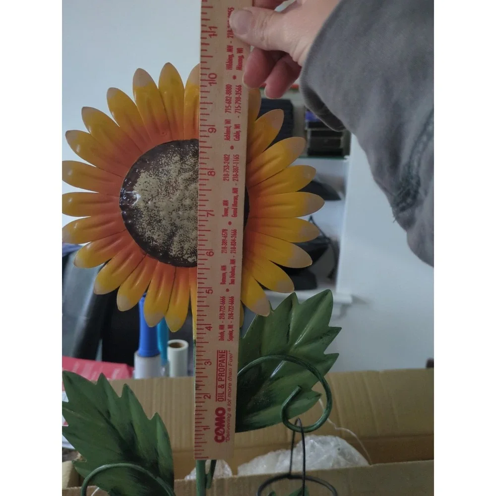 Metal Sunflower Tealight Holder New In Box